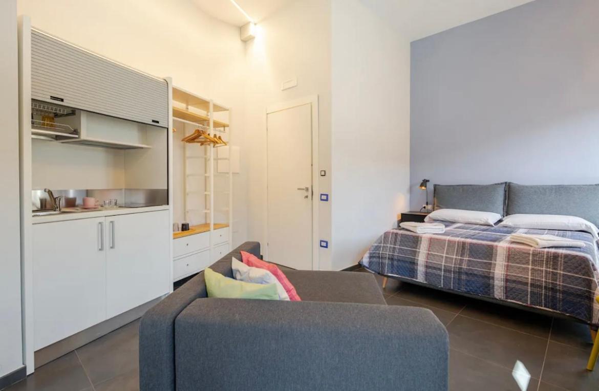 Homestay Un Passo Dal Treno Piazza Vittorio Veneto 36-salerno Station *